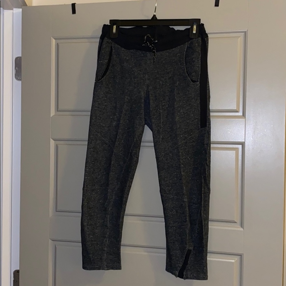 Zara Capri Sweatpants